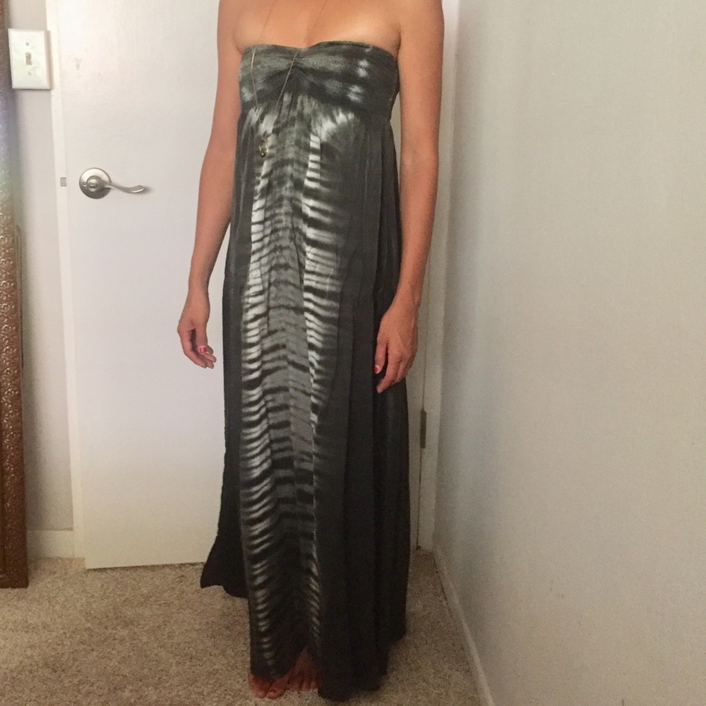 INDAH Long evening dress